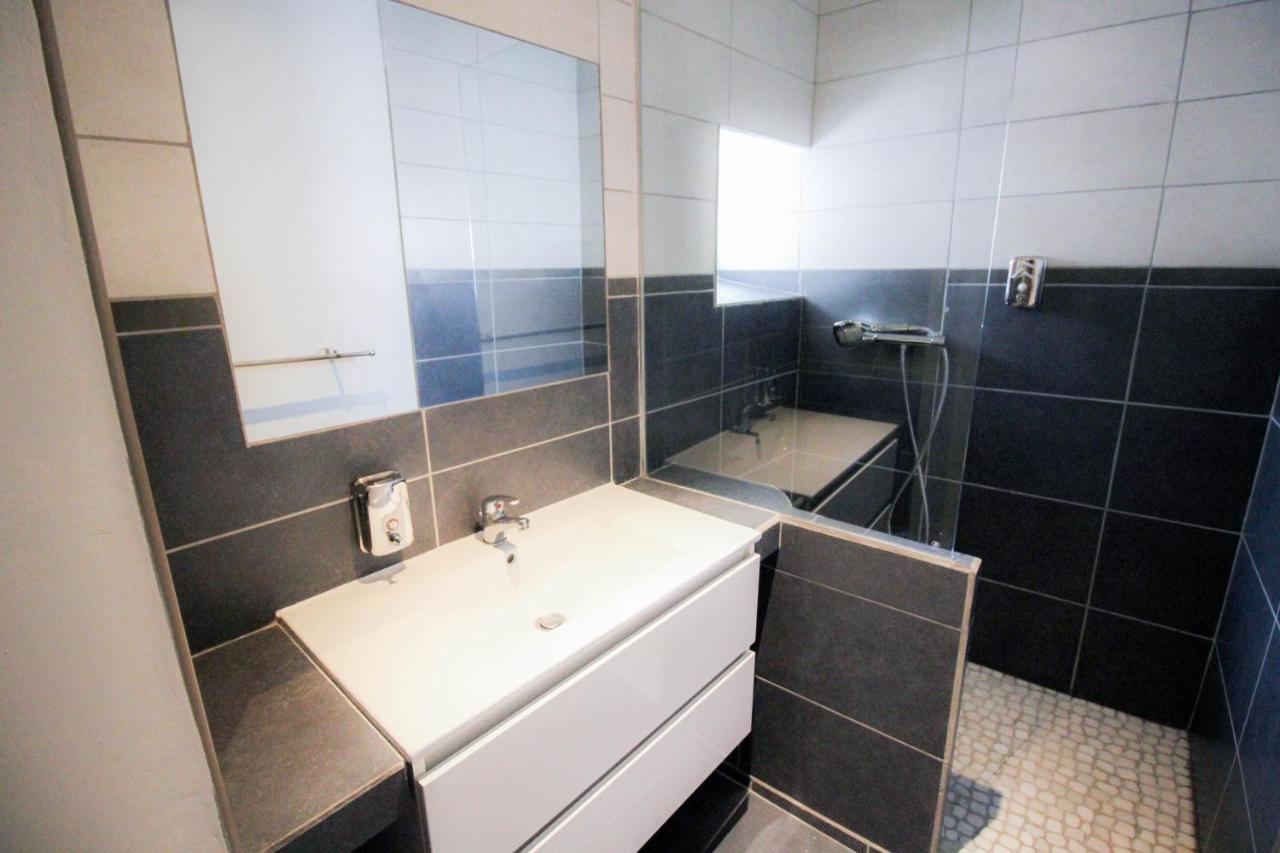 Appartement Calme Et Spacieux, Cite Et Ville A Pied, Wifi, 2 Chambres, 3 Lits Каркассон Экстерьер фото